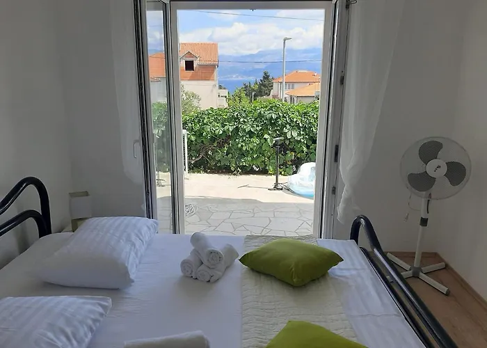 With Parking Space Supetar, Brac - 23372 Apartament